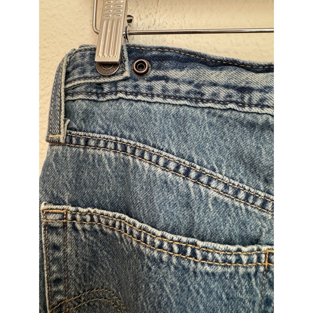 Levis Jeans Womens Blue Baggy Wide Leg Denim Medium Wash Loose Fit 30x33 90s - Picture 3 of 9